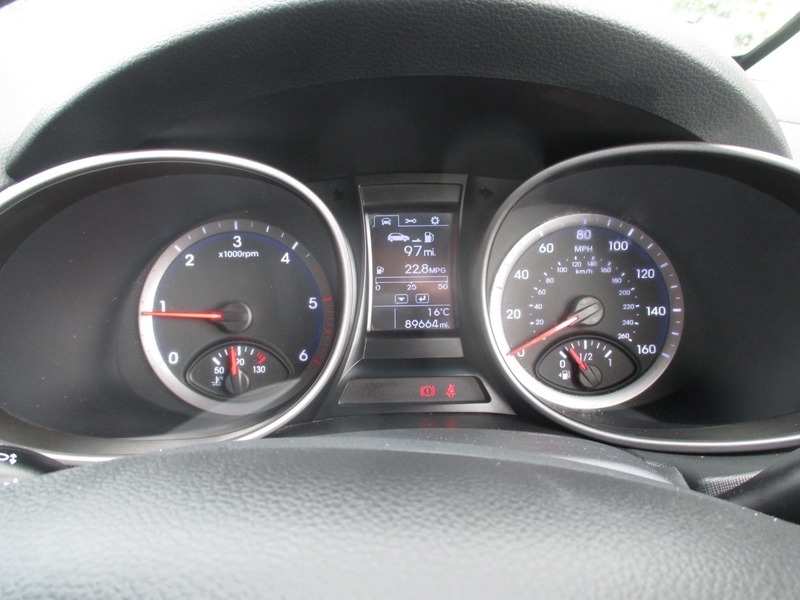 Hyundai Santa Fe Brown #35