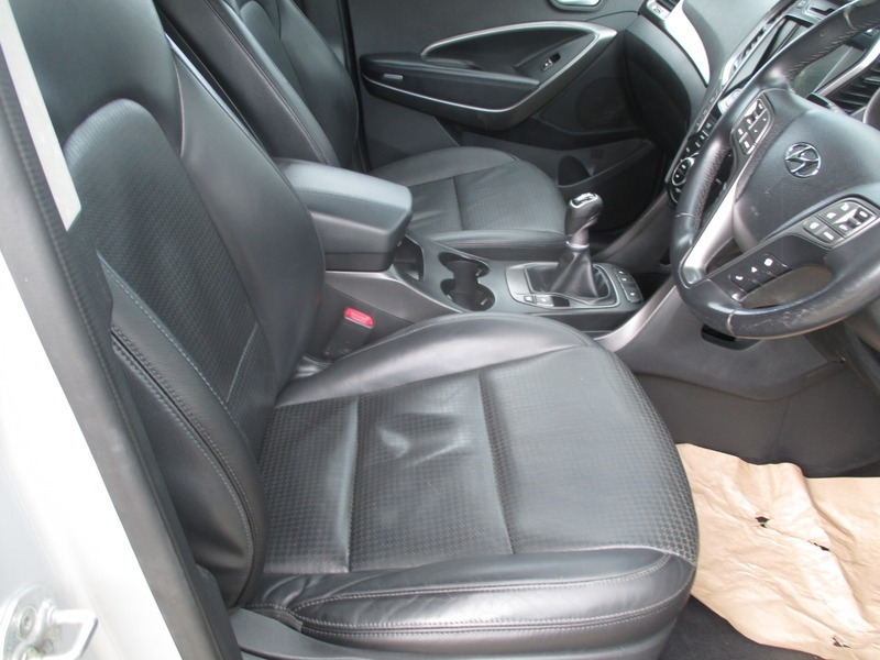 Hyundai Santa Fe Brown #20