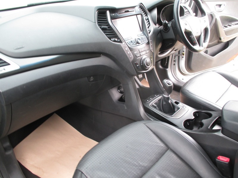 Hyundai Santa Fe Brown #28