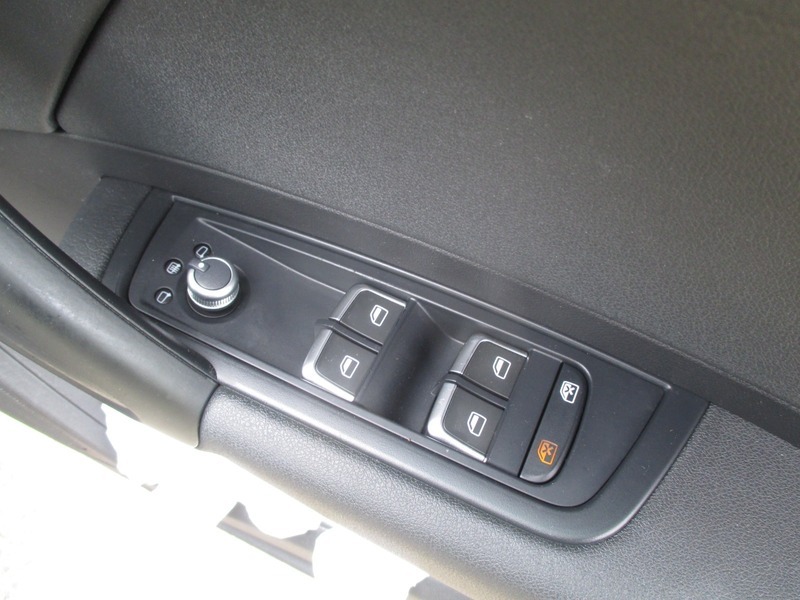 Audi A1 Tdi S Line Black #28