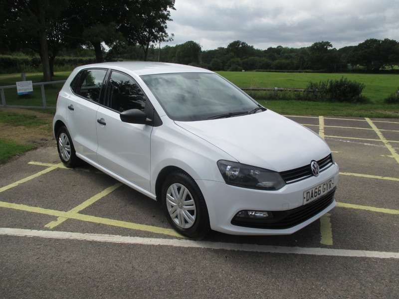Volkswagen Polo S Ac White #2