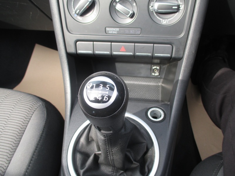Volkswagen Beetle Tdi Sport U10137 Black #25