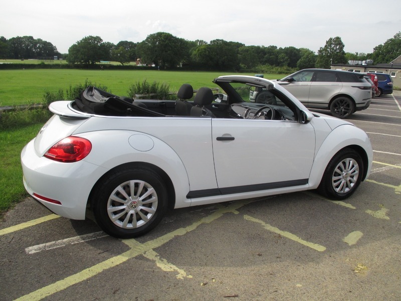 Volkswagen Beetle Tsi White #6