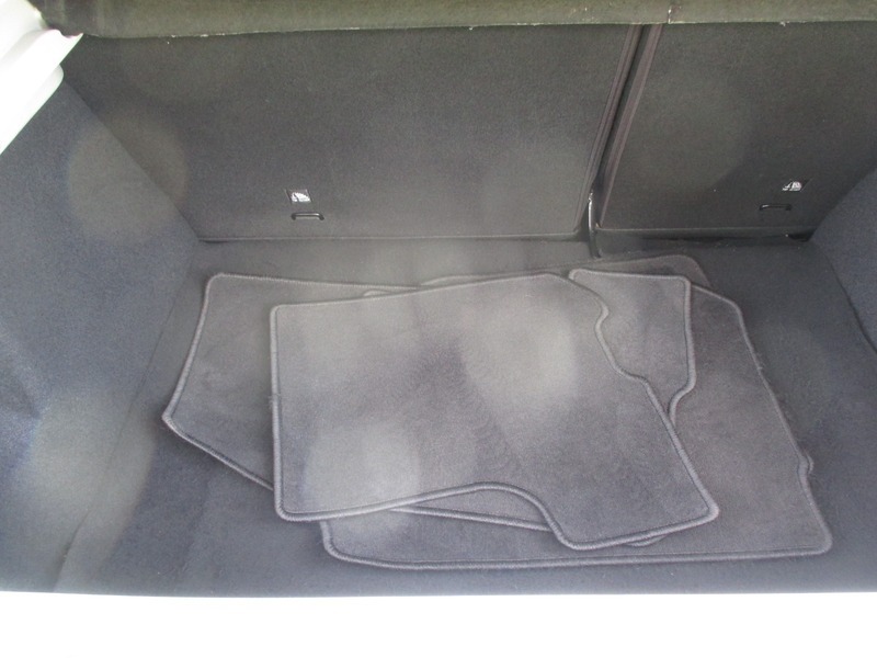 Dacia Sandero Comfort Tce White #13