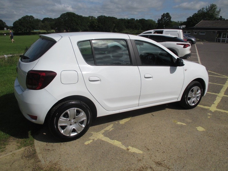 Dacia Sandero Comfort Tce White #8