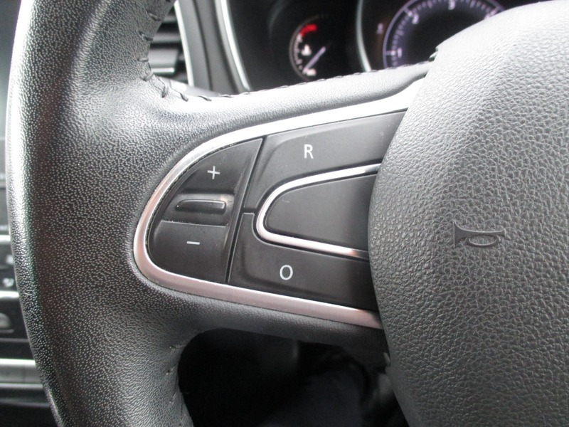 Renault Megane 1.5L Signature Nav Dci Silver #30