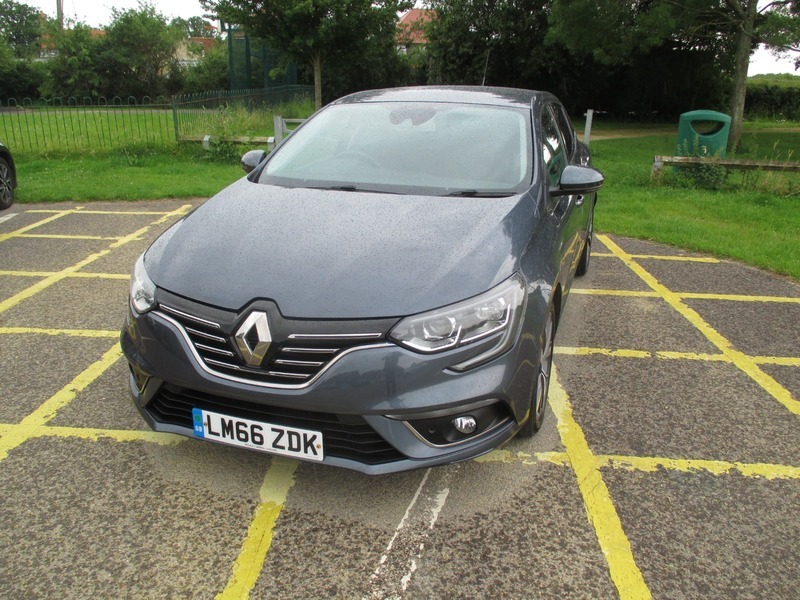 Renault Megane 1.5L Signature Nav Dci Silver #19