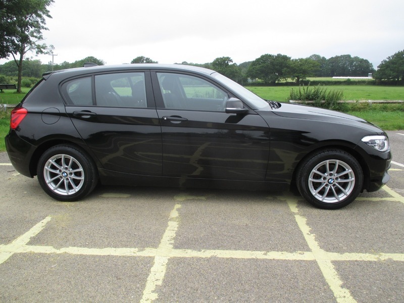 BMW 1 Series 116D Se Business Black #4