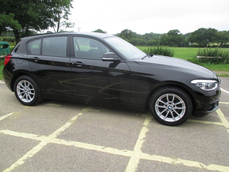 BMW 1 Series 116D Se Business Black #3