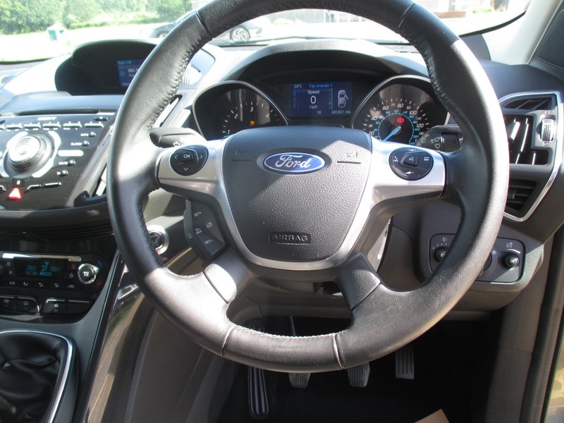 Ford Kuga 2.0 Tdci Titanium 2Wd Euro 6 Ss Black #35