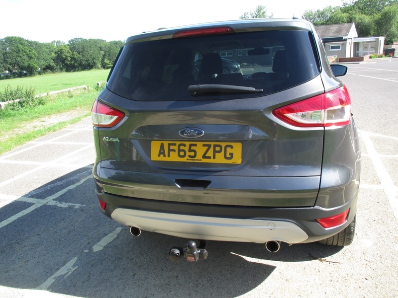 Ford Kuga 2.0 Tdci Titanium 2Wd Euro 6 Ss Black #9