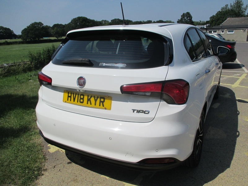 Fiat Tipo 1.4 Mpi Easy Euro 6 White #8