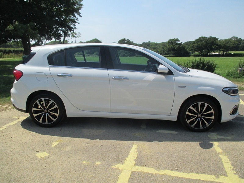 Fiat Tipo T-jet Lounge White #4