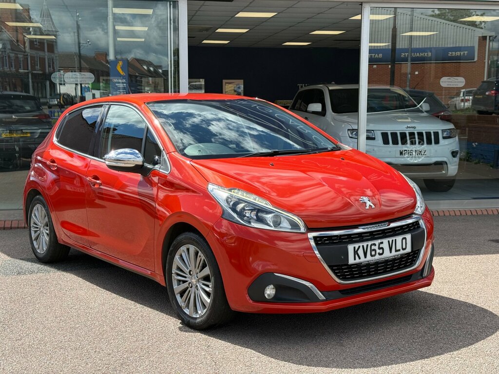 Peugeot 208 1.2 Puretech Allure Hatchback Eu Orange