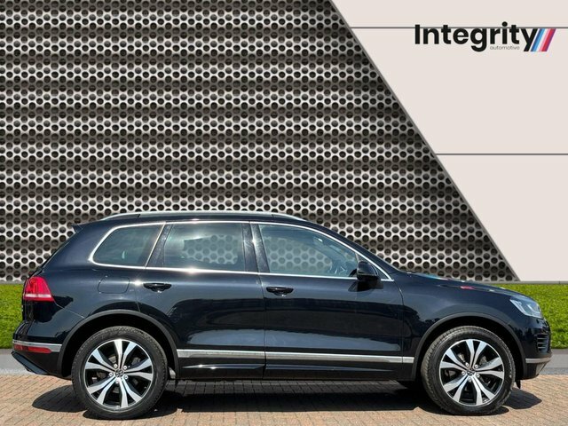 Volkswagen Touareg 3.0 Tdi V6 Bluemotion Tech R-line Suv T Black #4