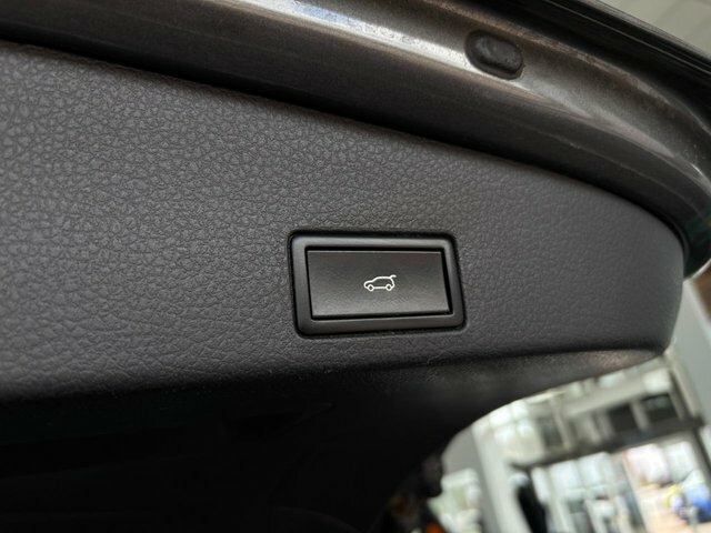 Volkswagen Touareg Suv Blue #36
