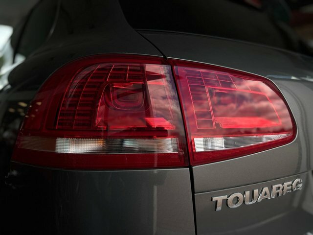 Volkswagen Touareg Suv Blue #11