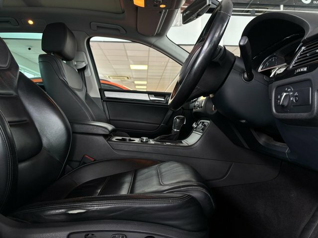 Volkswagen Touareg Suv Blue #15