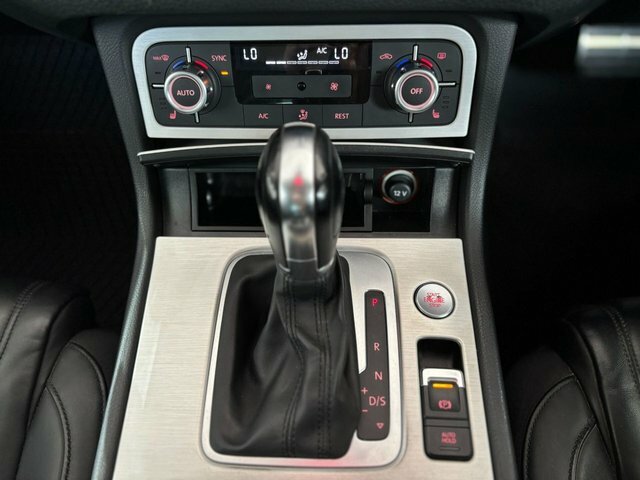 Volkswagen Touareg Suv Blue #67