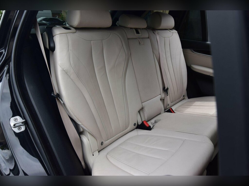 BMW X5 Suv  #24