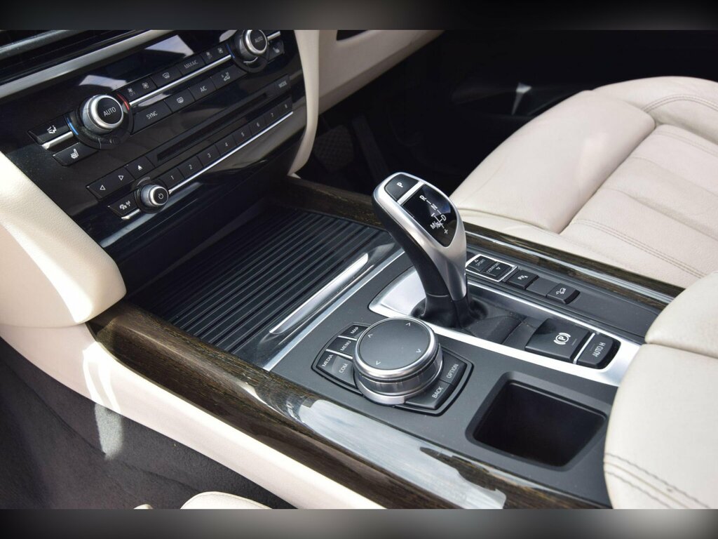 BMW X5 Suv  #17