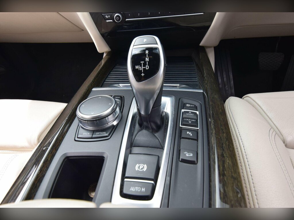 BMW X5 Suv  #16