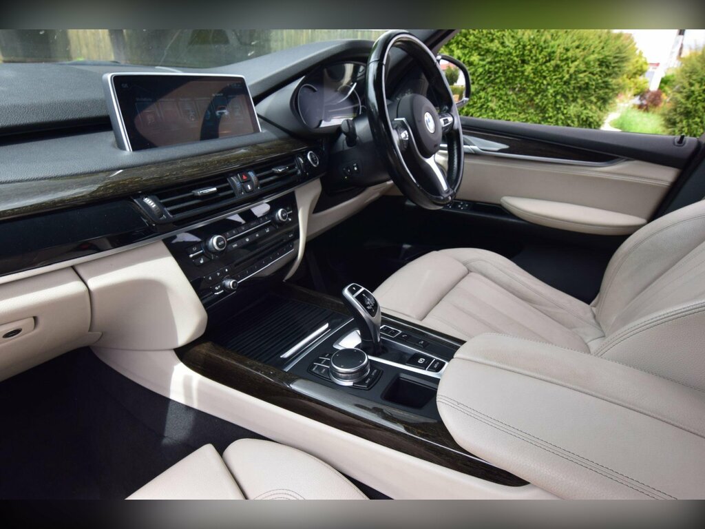 BMW X5 Suv  #12