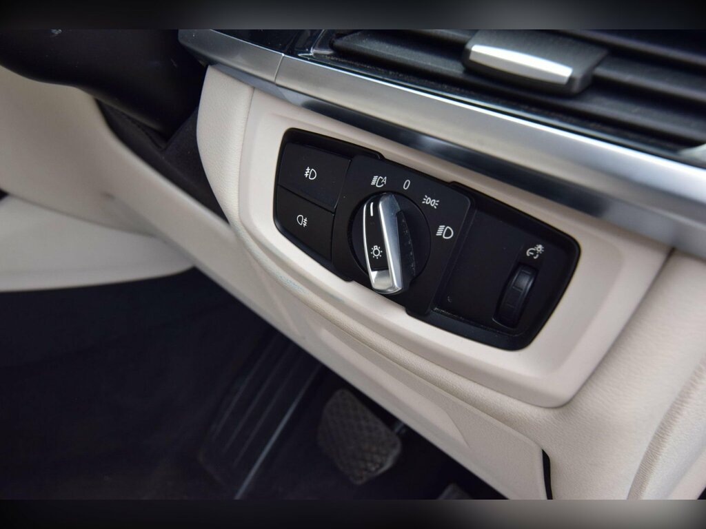 BMW X5 Suv  #26