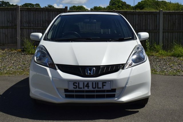Honda Jazz 1.2 I-vtec Se Hatchback Euro 5 White #2