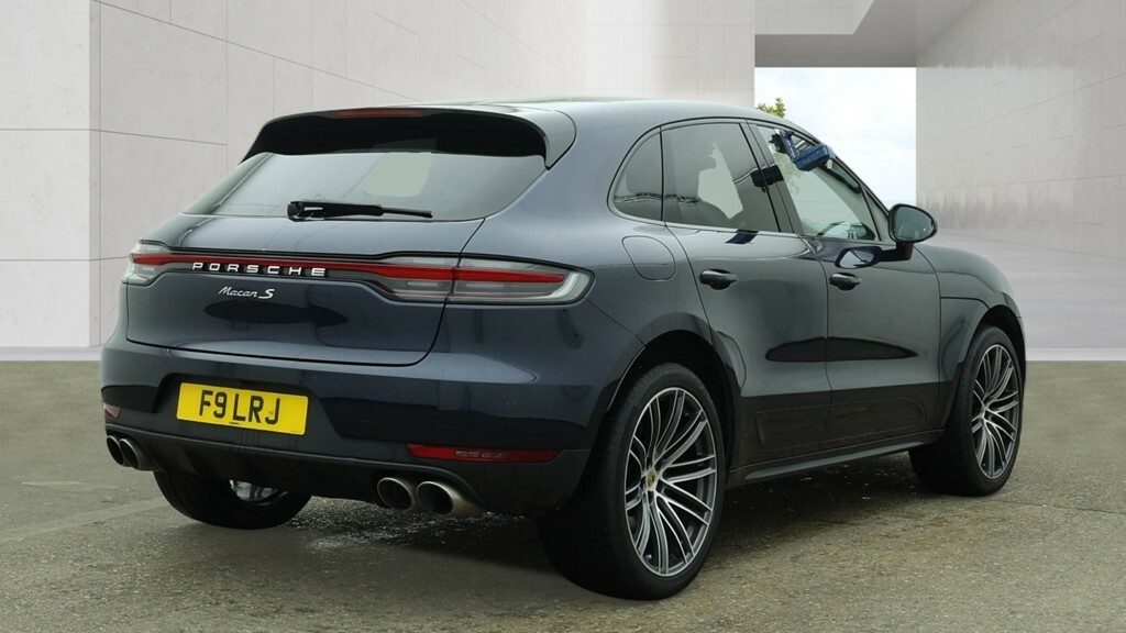 Porsche Macan 3.0 T V6 S Blue