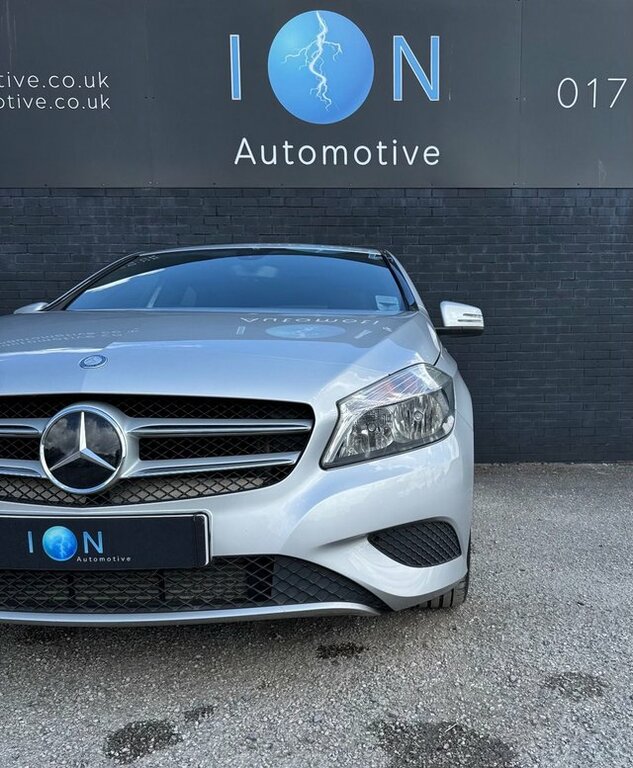 Mercedes-Benz A Class 1.6 A180 Sport Bluetooth Alloys Cruise Silver #3