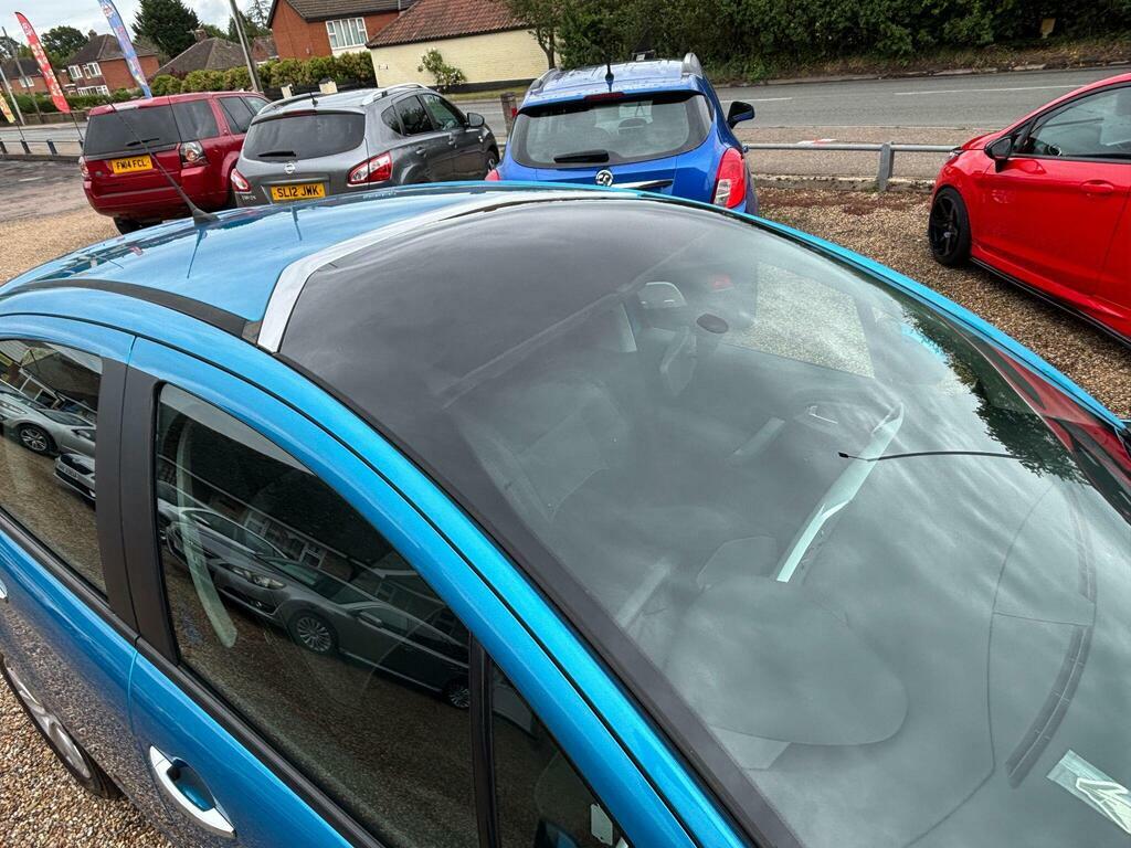 Citroen C3 Hatchback White #13