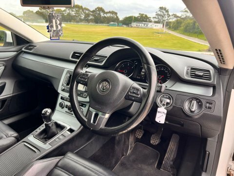 Volkswagen CC 2.0 Tdi 177 Bluemotion White #18