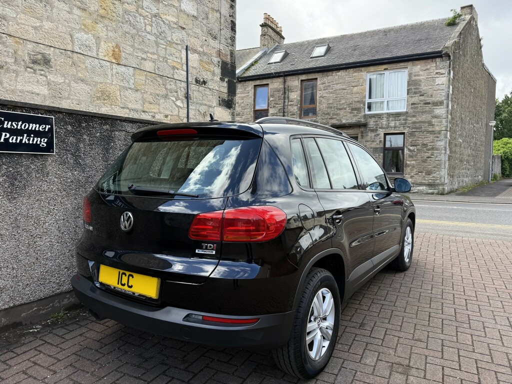 Volkswagen Tiguan Suv 2.0 Tdi Bluemotion Tech S 201464 FP64CFV Black #2