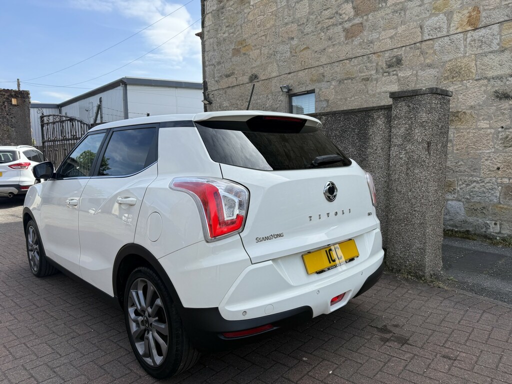 SsangYong Tivoli Suv 1.6 E-xgi Elx 2016 MM16JFY White #4
