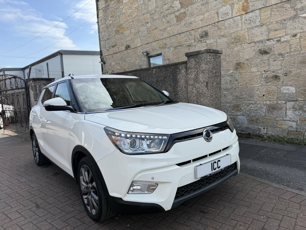 SsangYong Tivoli Suv 1.6 E-xgi Elx 2016 White
