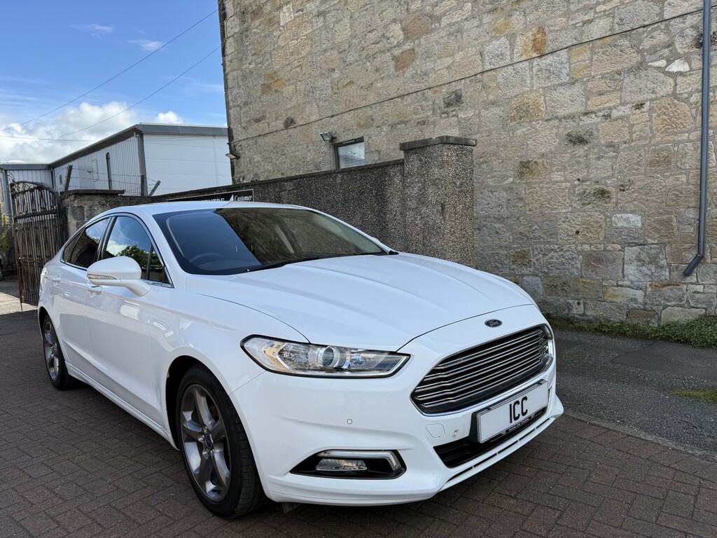 Ford Mondeo Hatchback 2.0 Tdci Titanium 2016 White
