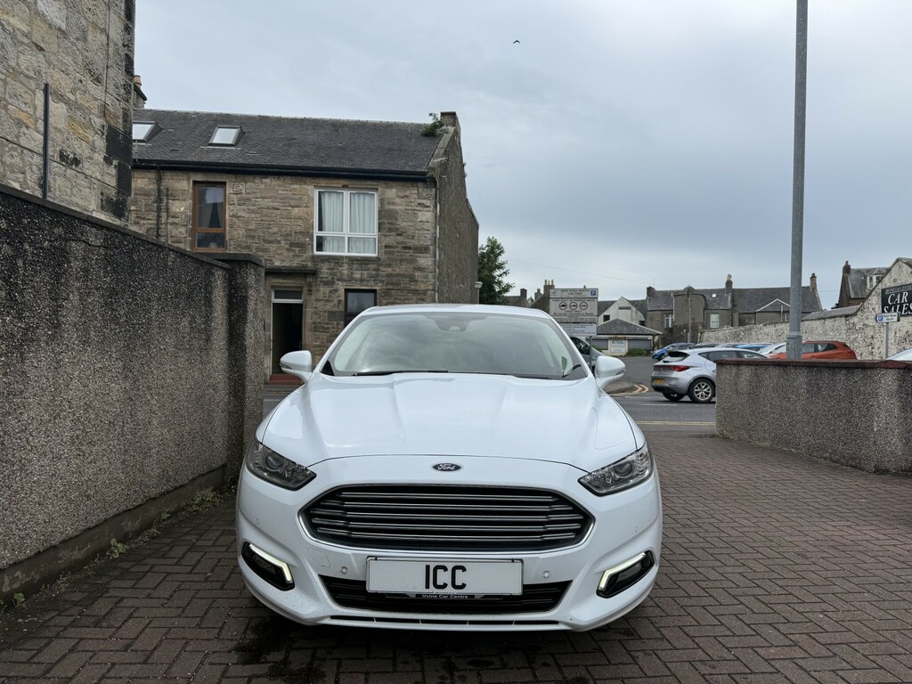 Ford Mondeo Hatchback 2.0 Tdci Titanium 2016 SF16ZUH White #5