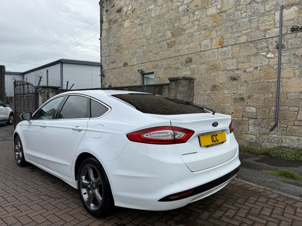 Ford Mondeo Hatchback 2.0 Tdci Titanium 2016 SF16ZUH White #4