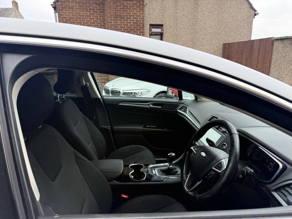 Ford Mondeo Hatchback 2.0 Tdci Titanium 2016 SF16ZUH White #6