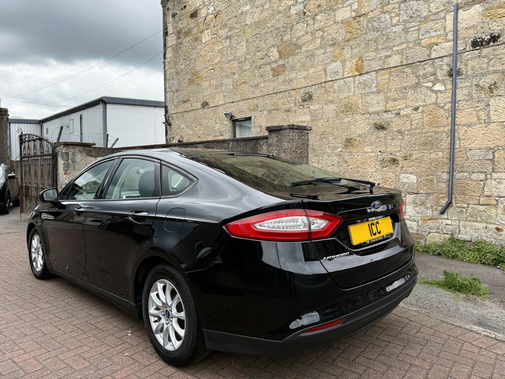 Ford Mondeo Hatchback 1.6 Tdci Econetic Style 2015 Black #2