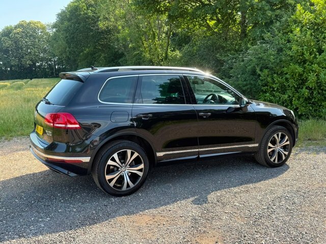 Volkswagen Touareg 2015 3.0 Tdi V6 Bluemotion Tech R-line Suv Die Black #3