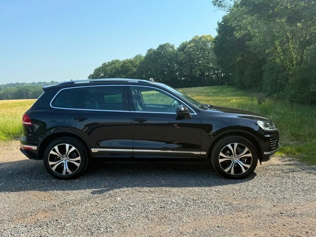 Volkswagen Touareg 2015 3.0 Tdi V6 Bluemotion Tech R-line Suv Die Black #2