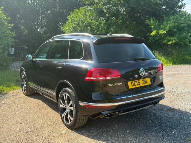 Volkswagen Touareg  White #7