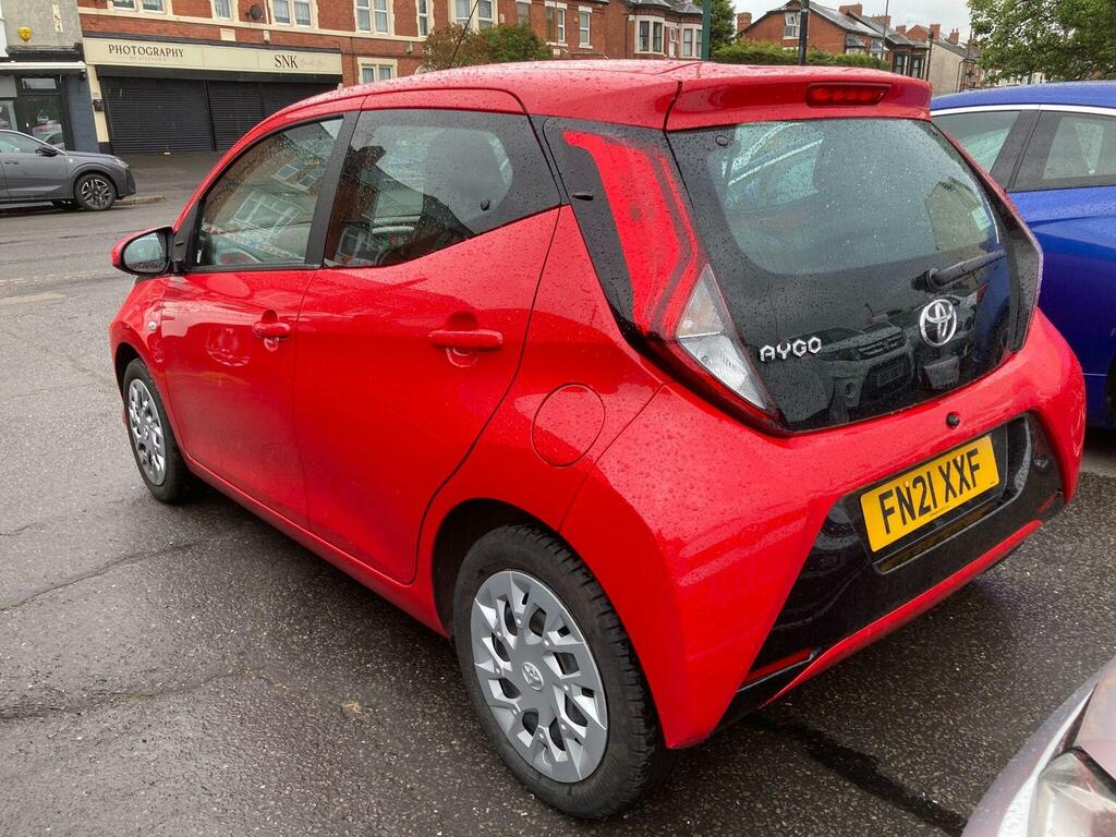 Toyota Aygo Hatchback 1.0 Vvt-i X-play X-shift Euro 6 Saf FN21XXF Red #4