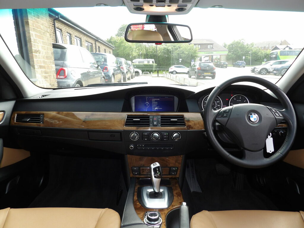 BMW 5 Series 2.0 520D M Sport Touring 175 Bhp Grey #7
