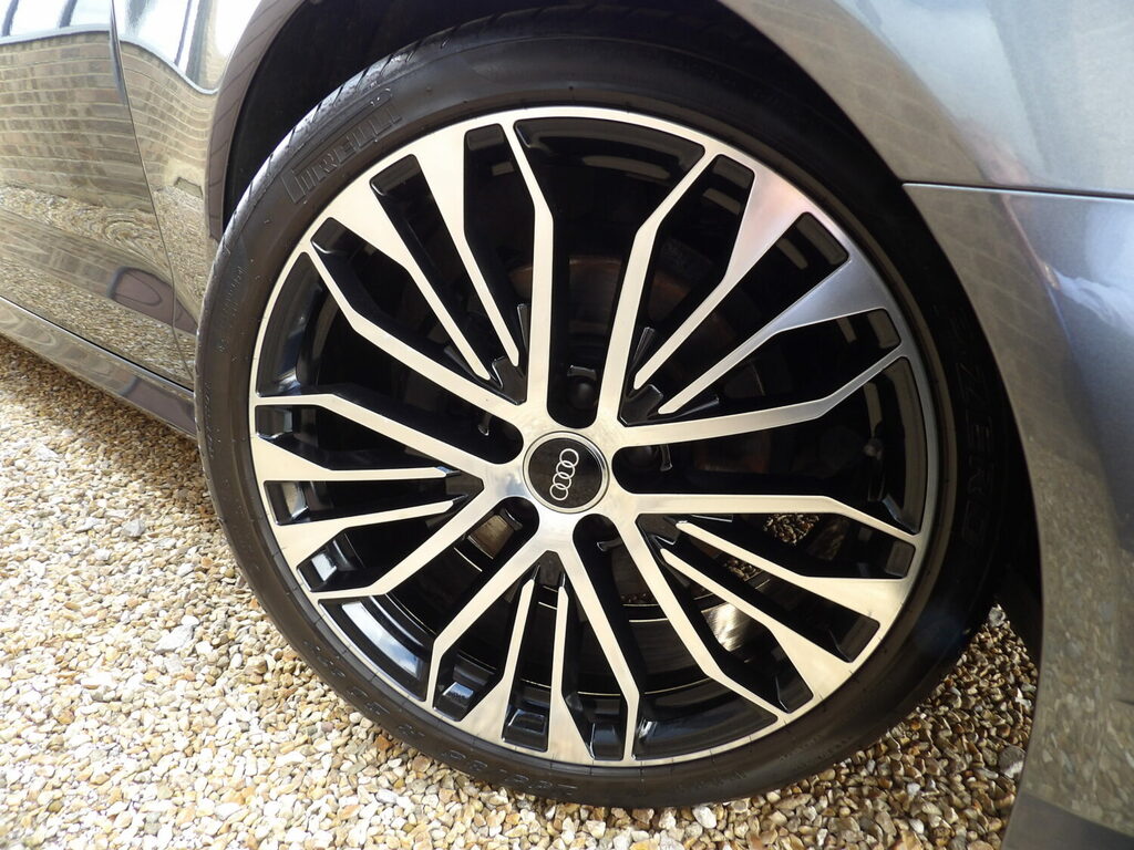 Audi A6 Avant Tdi Se Executive Tdi Ultra S-a Black #9