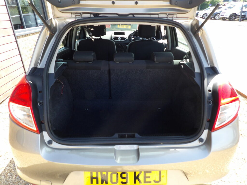 Renault Clio 1.1 Dynamique 16V 74 Bhp Black #4