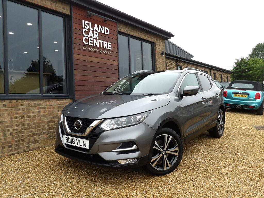 Nissan Qashqai 1.2 Dig-t N-connecta Hatchback Grey
