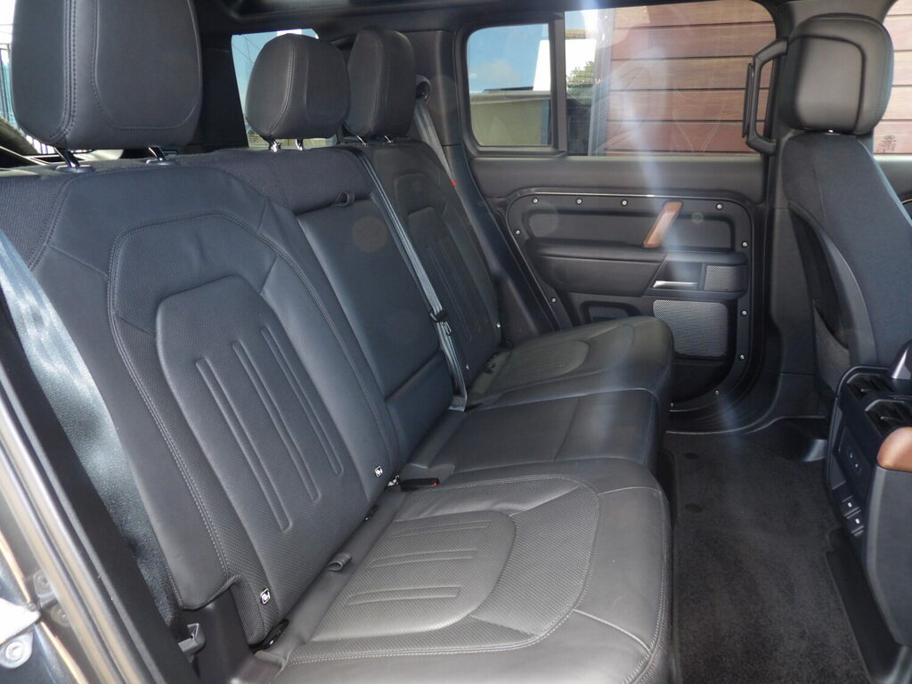 Land Rover Defender 110 X-dynamic Se Green #17